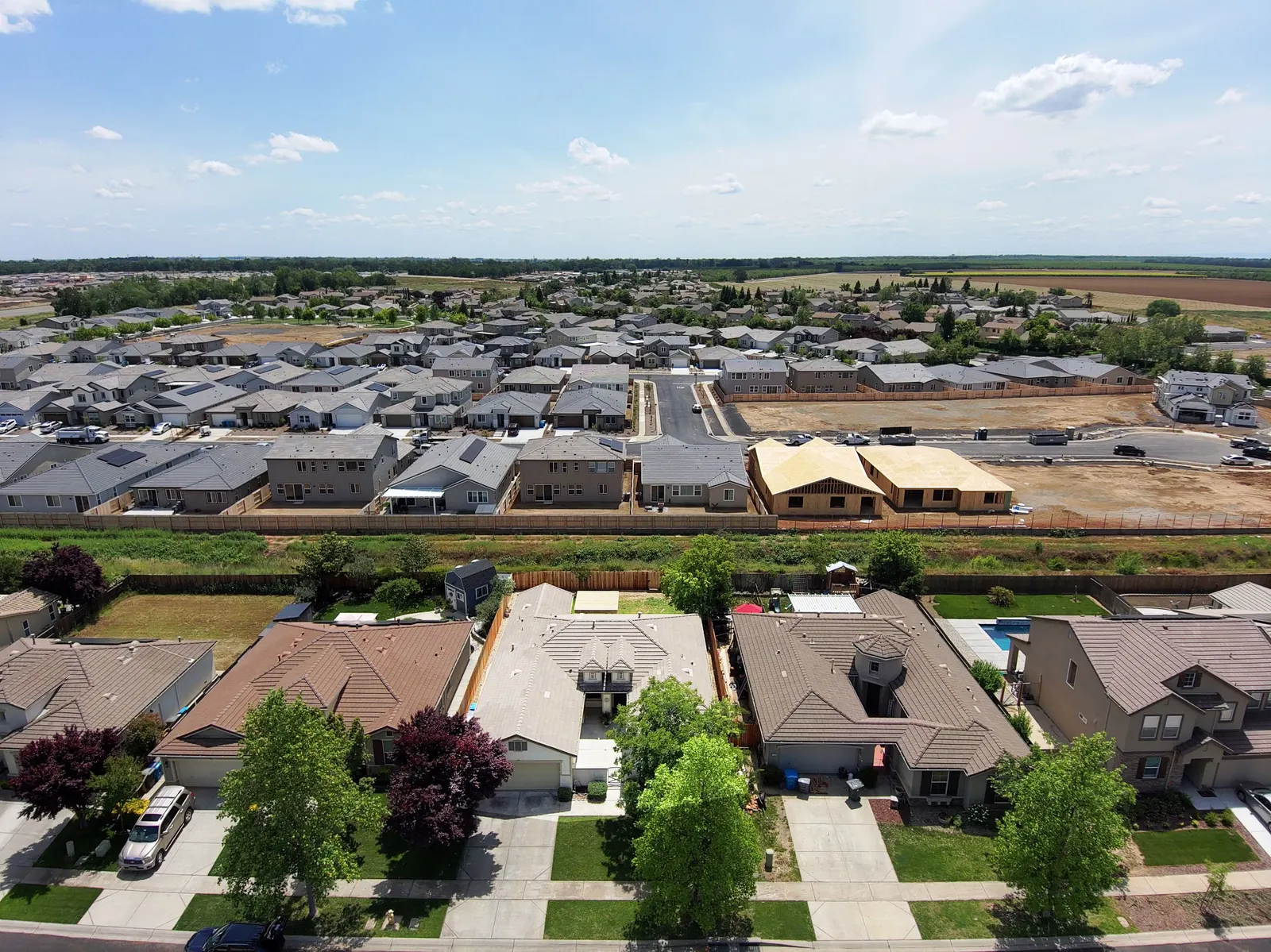 Aerial view of a new suburban housing development